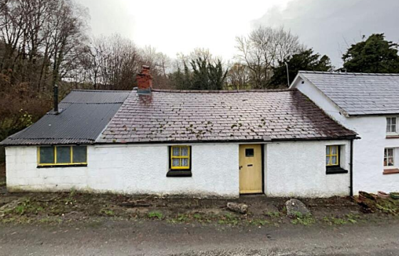 Renovation in Tregaron, photo